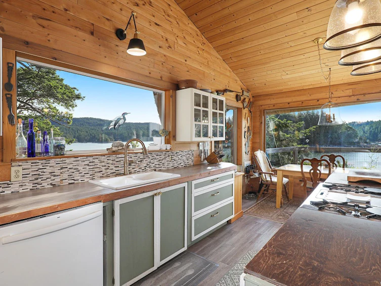 0 Tan Island, Cortes Island, BC, V0P 1Z0 - 45