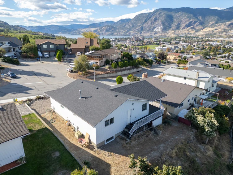 217 Greenwood Drive, Penticton, BC, V2A 7P9 - 35