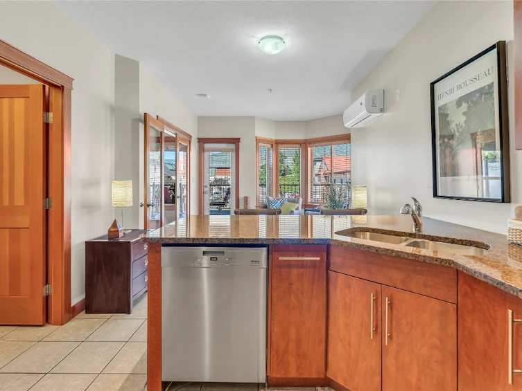 203-93 Winnipeg Street, Penticton, BC, V2A 5L9 - 6