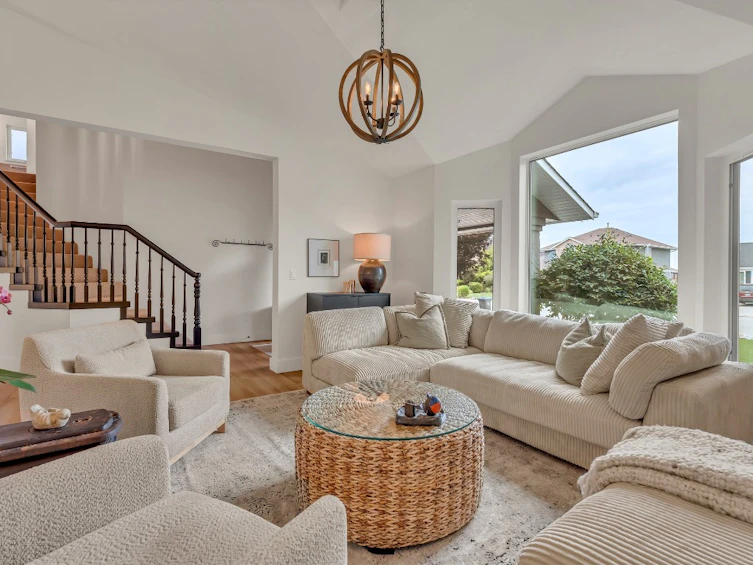 1064 E Westminster Avenue, Penticton, BC, V2A 8G3 - 6
