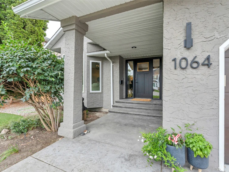 1064 E Westminster Avenue, Penticton, BC, V2A 8G3 - 3