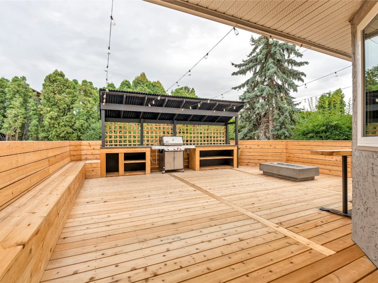 1064 E Westminster Avenue, Penticton, BC, V2A 8G3 - 36