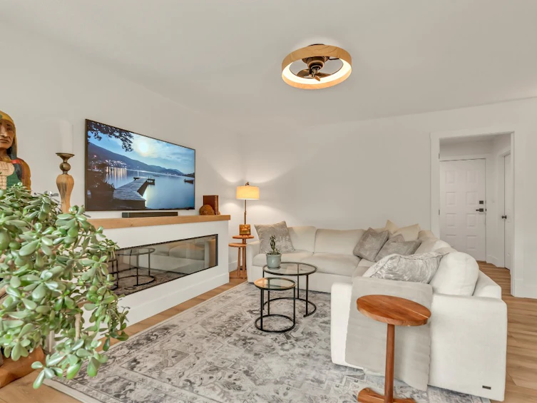 1064 E Westminster Avenue, Penticton, BC, V2A 8G3 - 19