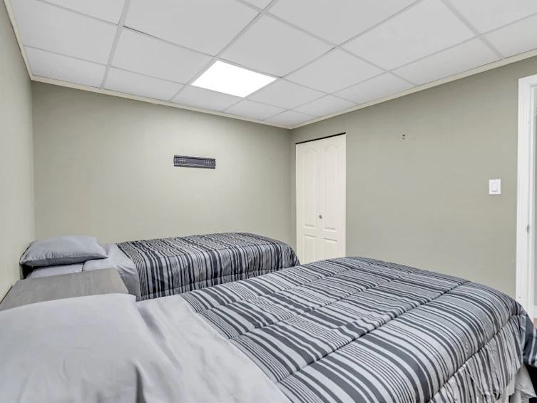 1064 E Westminster Avenue, Penticton, BC, V2A 8G3 - 35