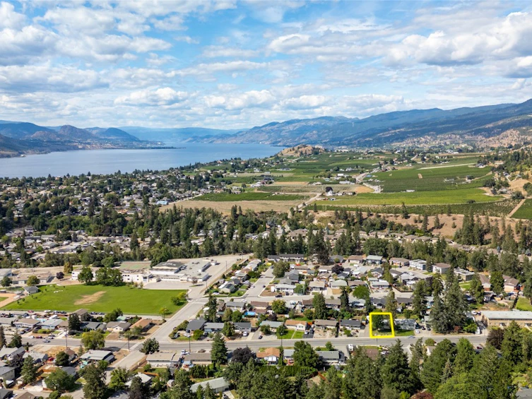 1297 Penticton Avenue, Penticton, BC, V2A 2N3 - 41