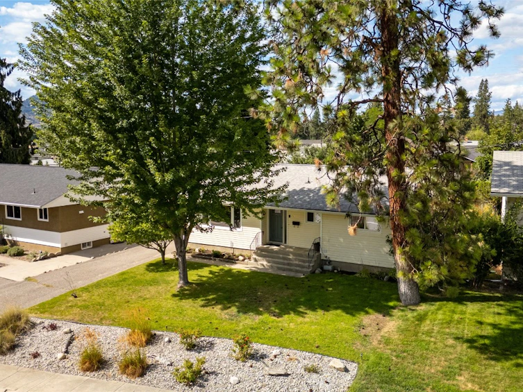 1297 Penticton Avenue, Penticton, BC, V2A 2N3 - 44