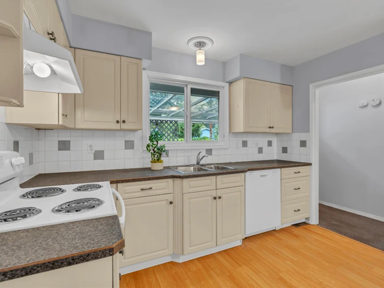 1297 Penticton Avenue, Penticton, BC, V2A 2N3 - 11