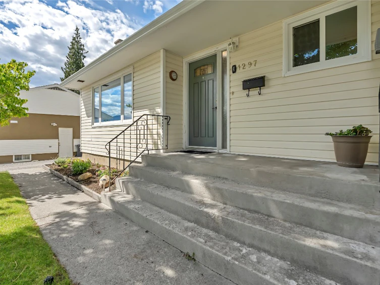 1297 Penticton Avenue, Penticton, BC, V2A 2N3 - 2
