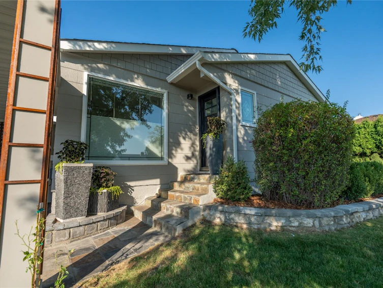 345 Windsor Avenue, Penticton, BC, V2A 2K5 - 3