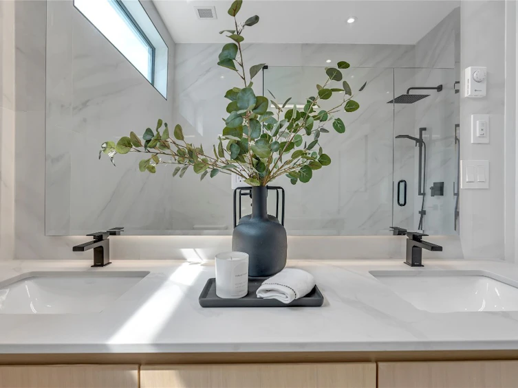 201-602 Lakeshore Drive, Penticton, BC, V2A 1B9 - 16