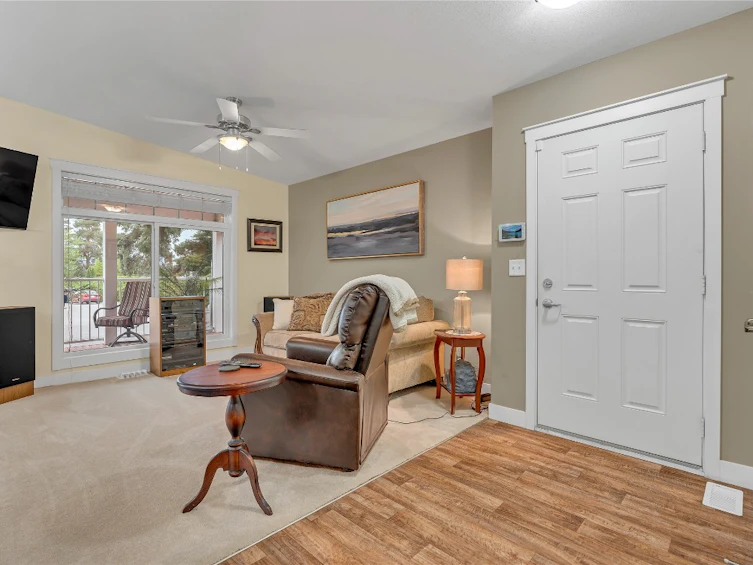 8-197 Dauphin Avenue, Penticton, BC, V2A 3S3 - 3