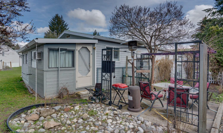61-5484 25 Avenue
