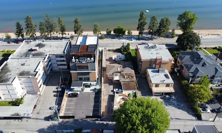 594 Lakeshore Drive