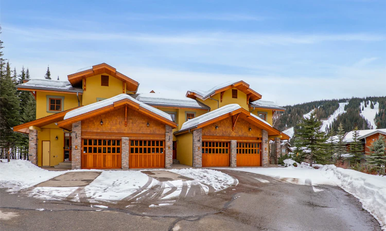 5000 Sun Peaks 35 Road