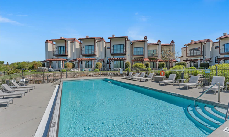 3756 Lakeshore 18 Road