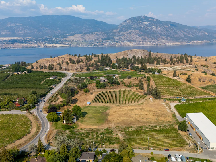 1275 Munson Avenue, Penticton, BC, V2A 8T1 - 40