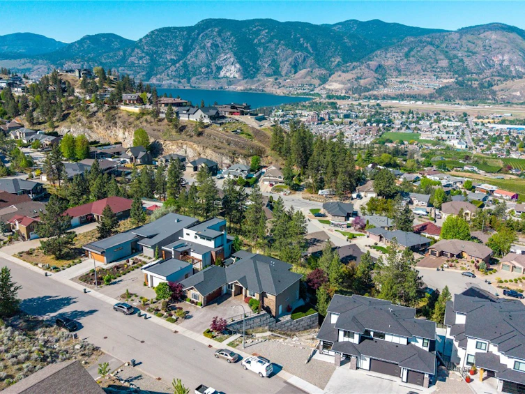 2915 Partridge Drive, Penticton, BC, V2A 9E7 - 82