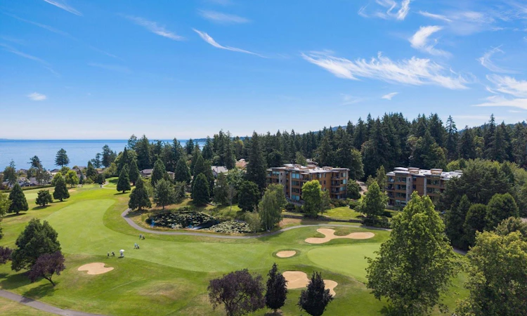 5327 Cordova Bay 304 Road