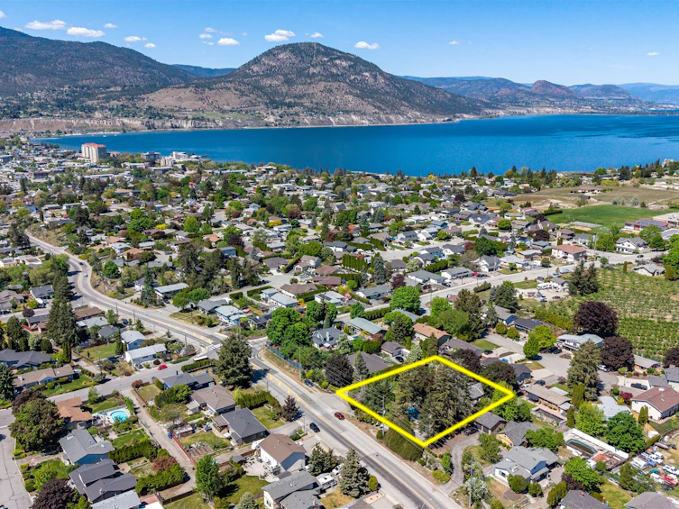 1135 Johnson Road, Penticton, BC, V2A 1W6 - 27