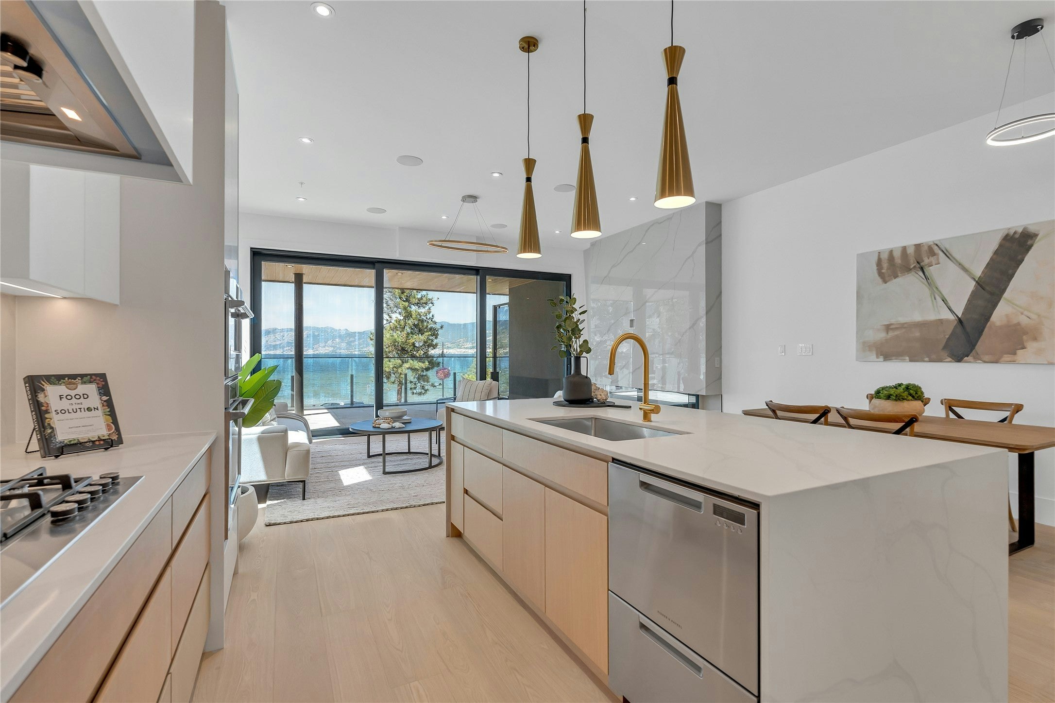 202-602 Lakeshore Drive, Penticton, BC, V2A 1B9 - 5