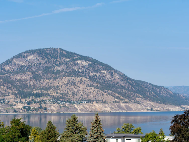 745 E Westminster Avenue, Penticton, BC, V2A 1J2 - 2