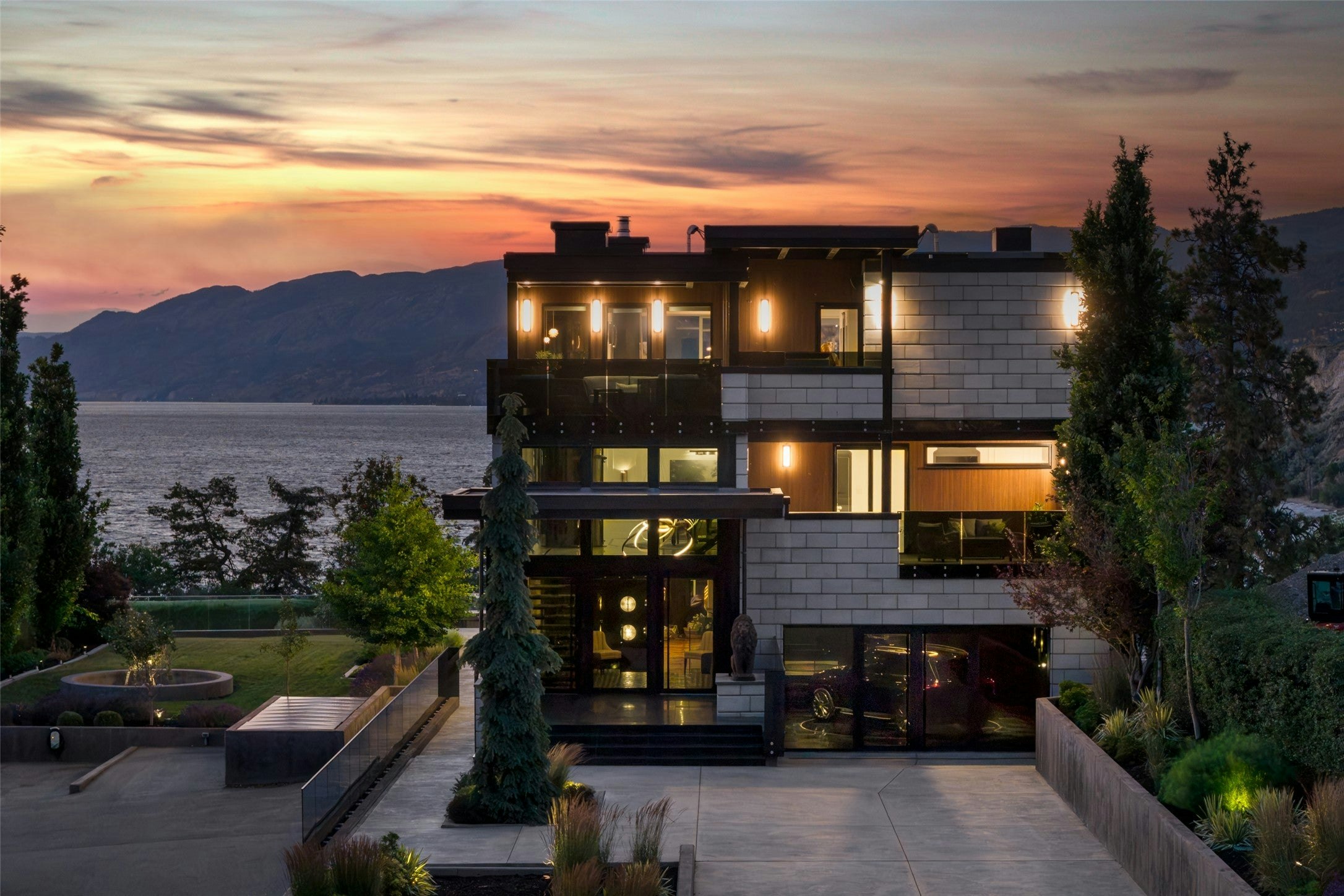 581-571 Vancouver Avenue, Penticton, BC, V2A 1A4 - 65