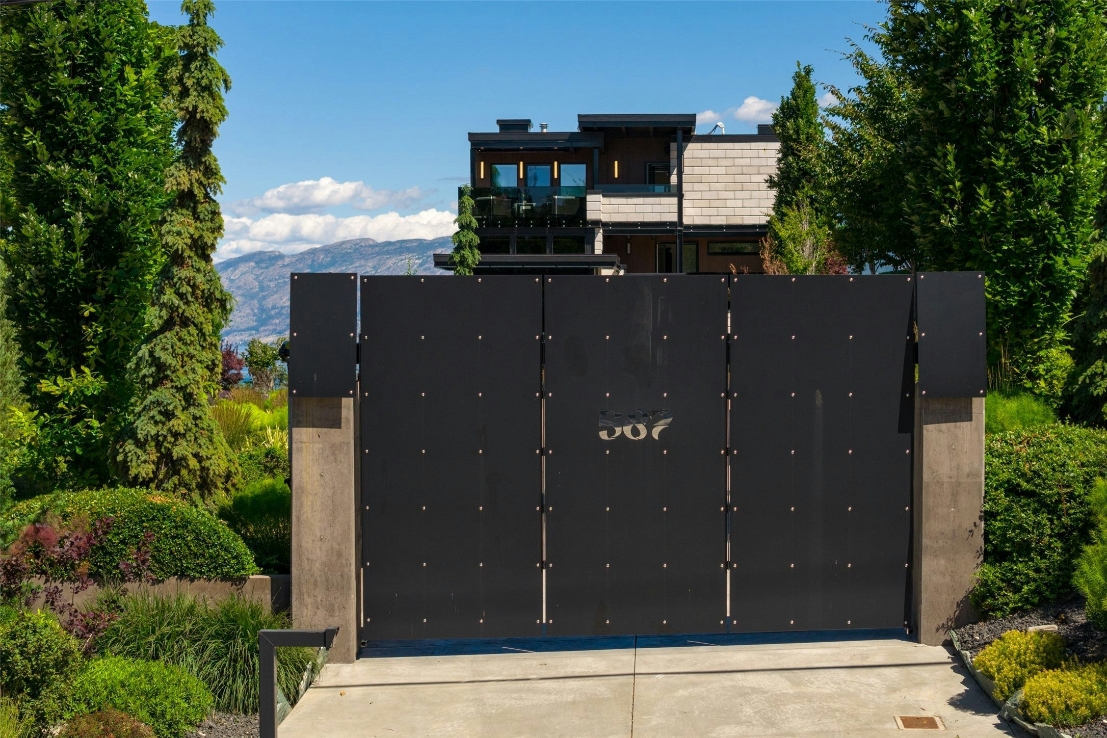 581-571 Vancouver Avenue, Penticton, BC, V2A 1A4 - 59