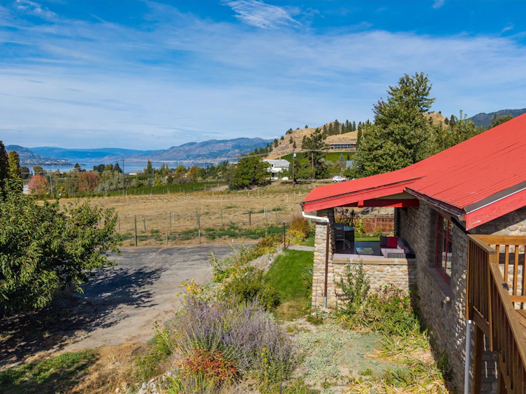 235 N Middle Bench Road, Penticton, BC, V2A 8S5 - 38