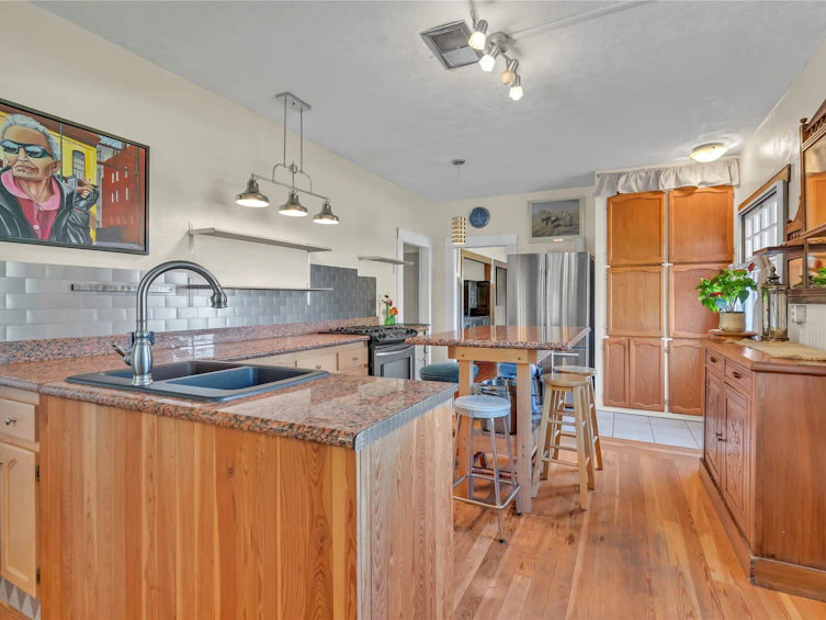 235 N Middle Bench Road, Penticton, BC, V2A 8S5 - 4