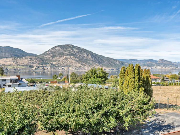235 N Middle Bench Road, Penticton, BC, V2A 8S5 - 35