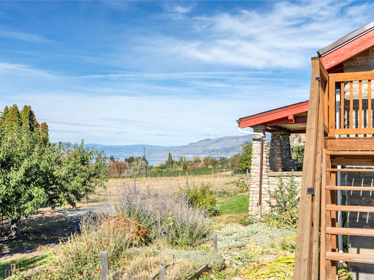 235 N Middle Bench Road, Penticton, BC, V2A 8S5 - 28