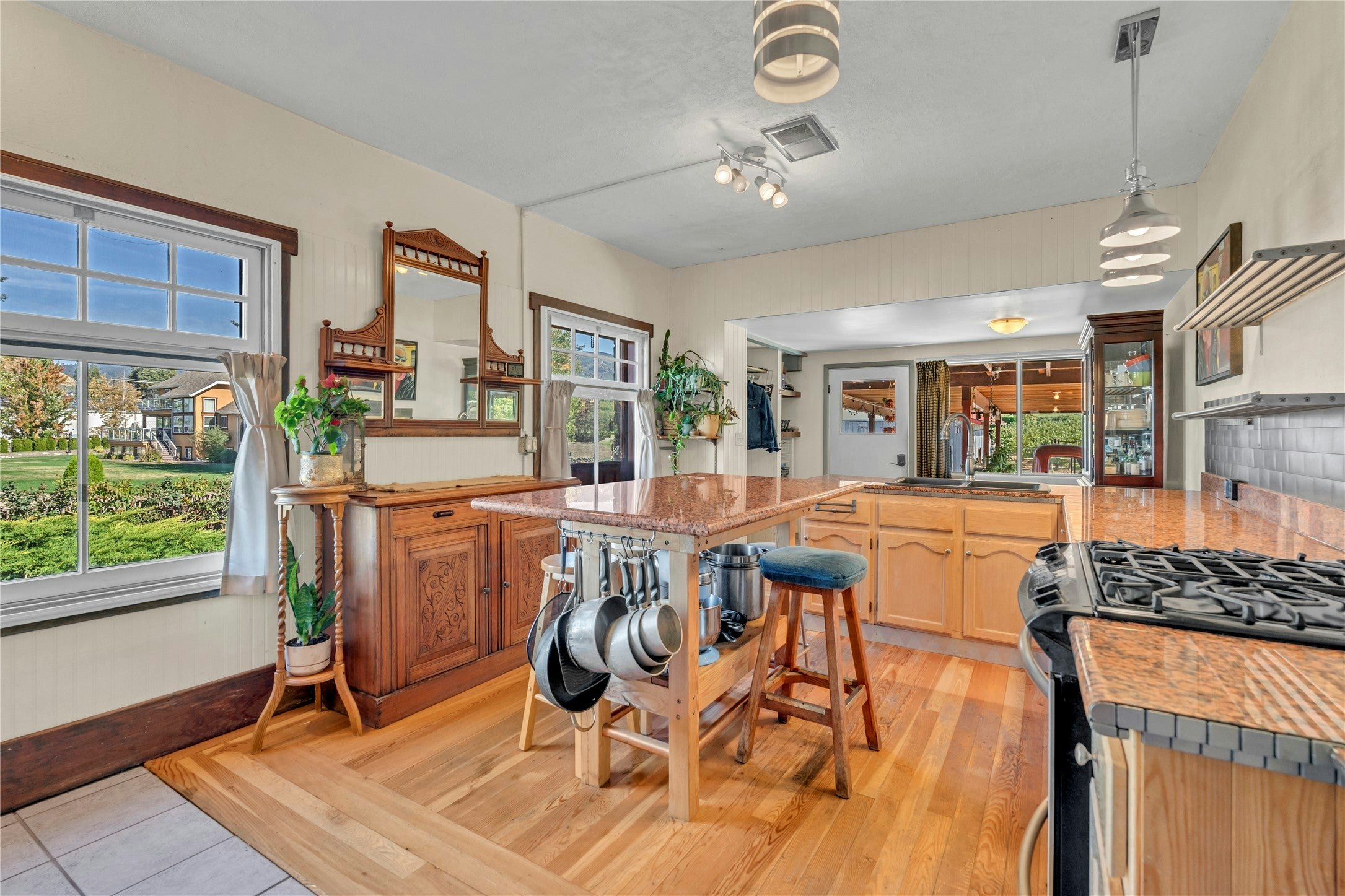 235 N Middle Bench Road, Penticton, BC, V2A 8S5 - 6