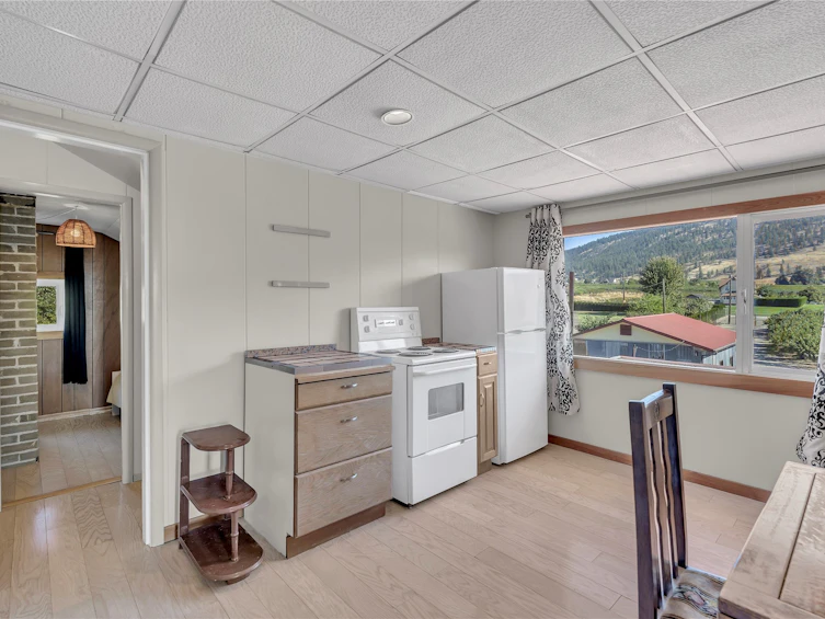 235 N Middle Bench Road, Penticton, BC, V2A 8S5 - 20