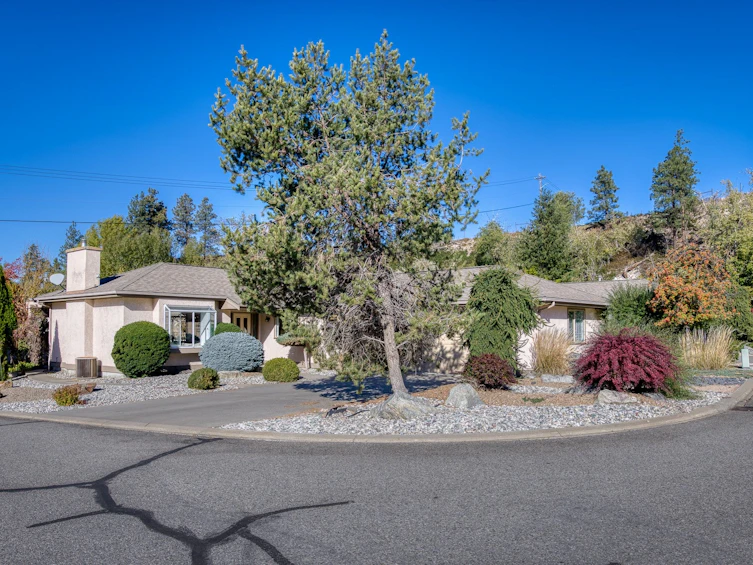 101-102 Forestbrook Place, Penticton, BC, V2A 7N4 - 34