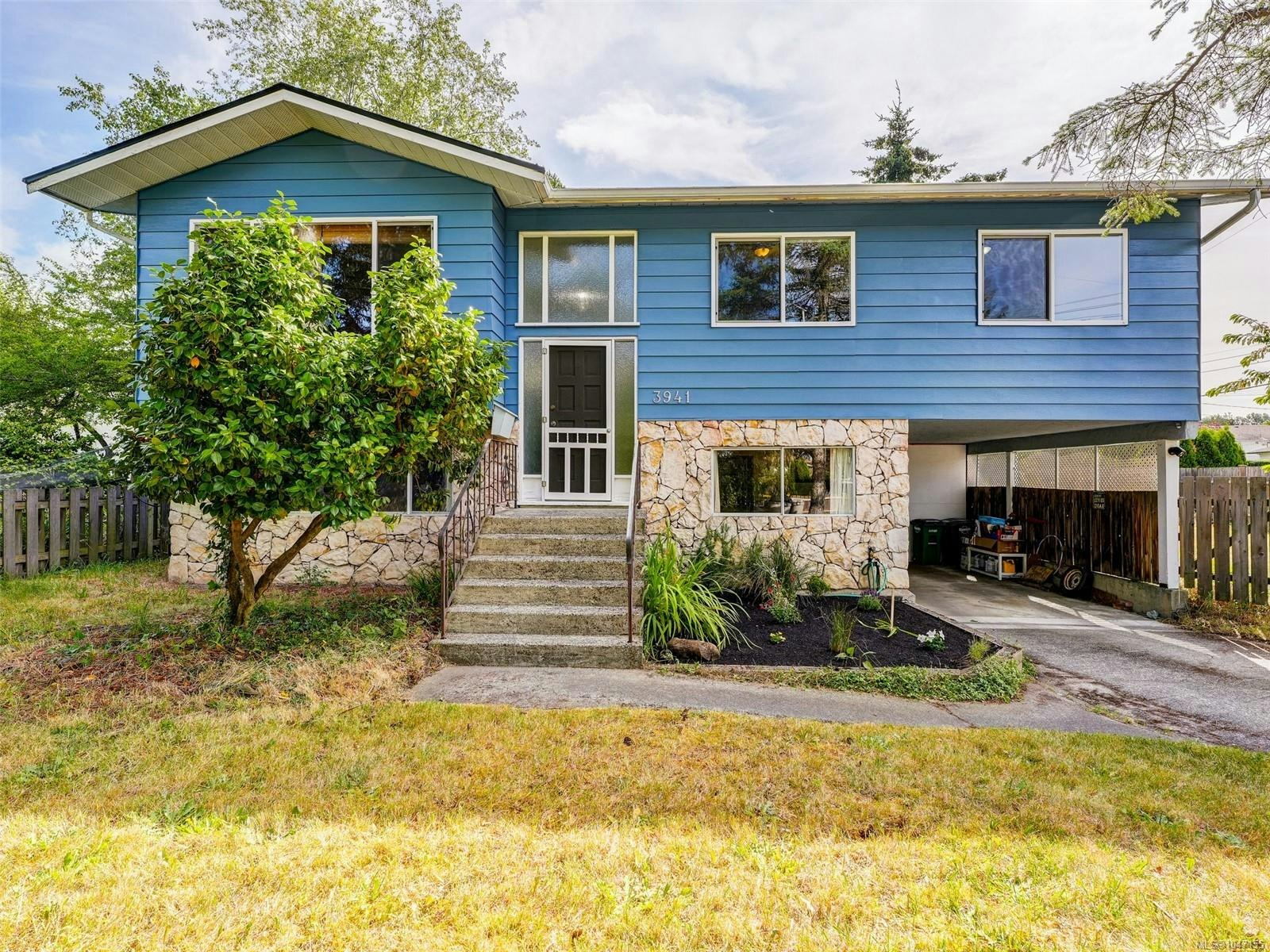 3941 Larchwood Drive, Saanich, BC, V8N 5L5
