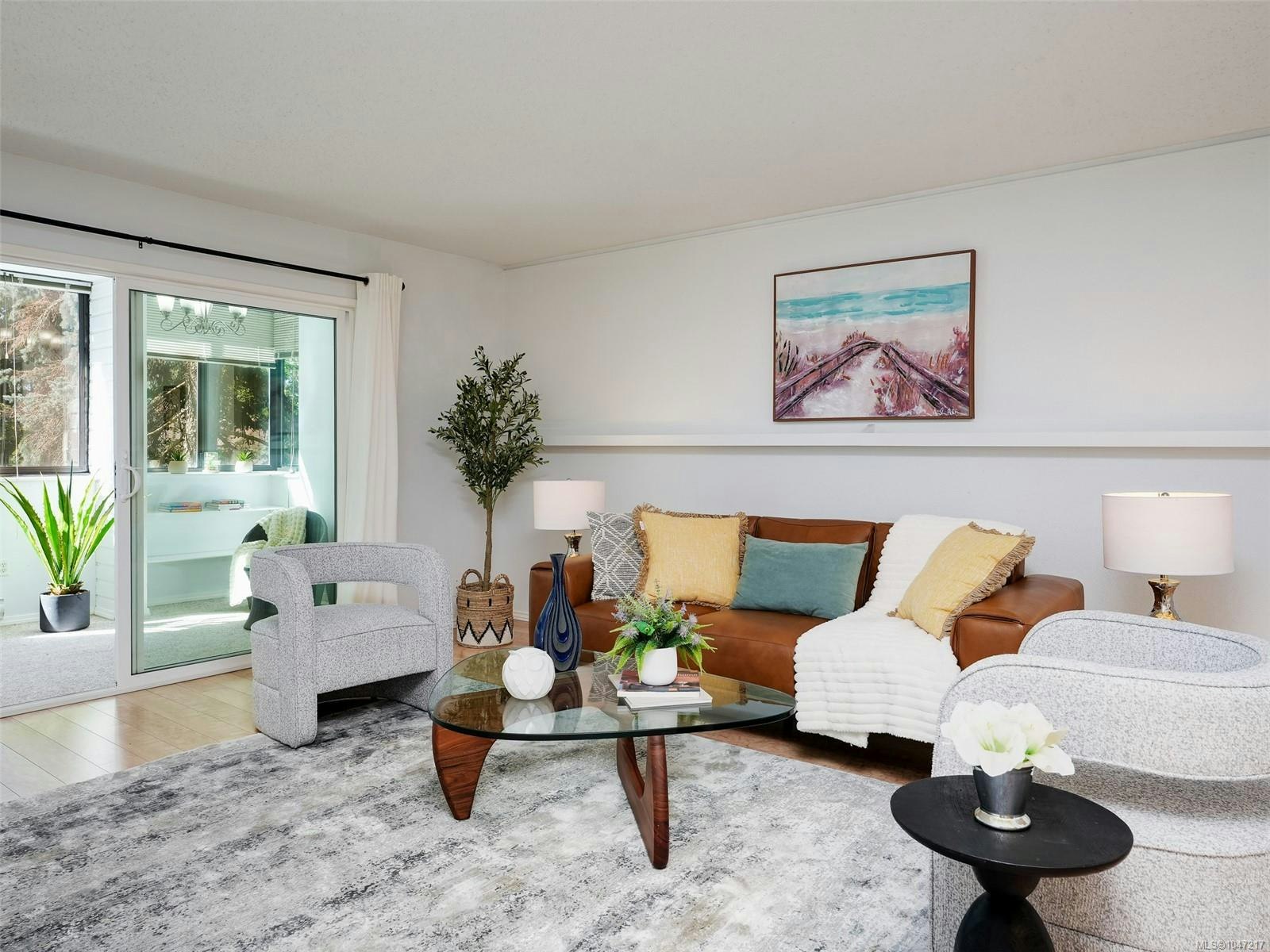 1120 Fairfield 203 Road, Victoria, BC, V8V 3A7