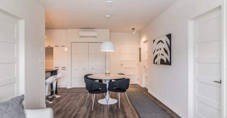 204-9660 William Fleming Rue, Montréal, QC, H8R 0C6 - 9