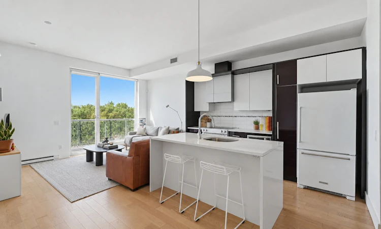 611-2530 Michel Brault Place