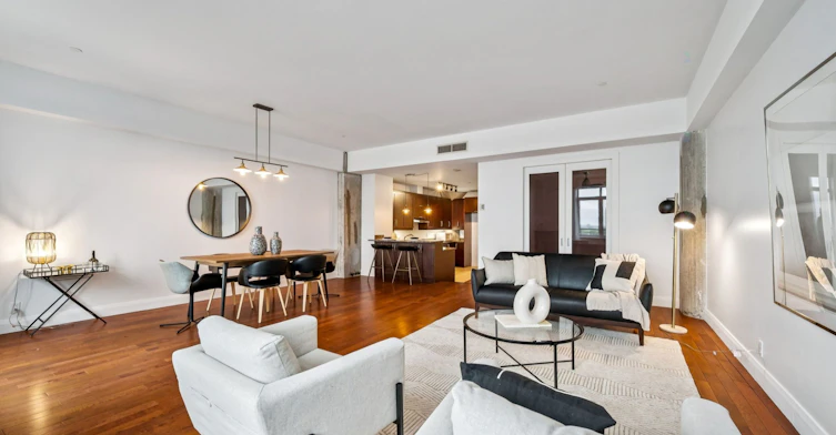 910-1000 De La Commune Rue E, Montréal, QC, H2L 5C1 - 8