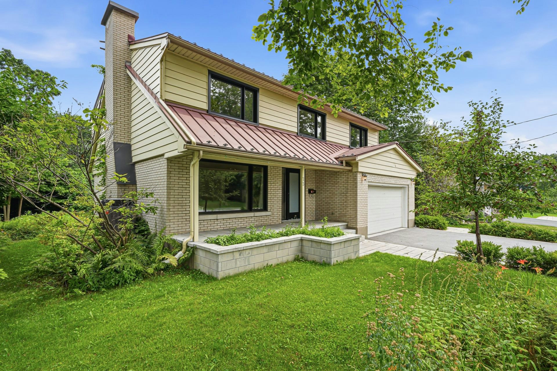 73 Lexington Drive, Beaconsfield, QC, H9W 5J5