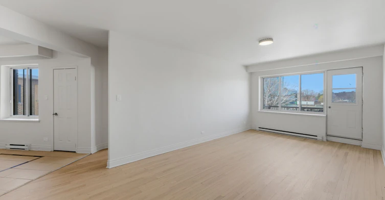323-575 Glengarry Avenue, Mont-Royal, QC, H3R 1B3 - 2