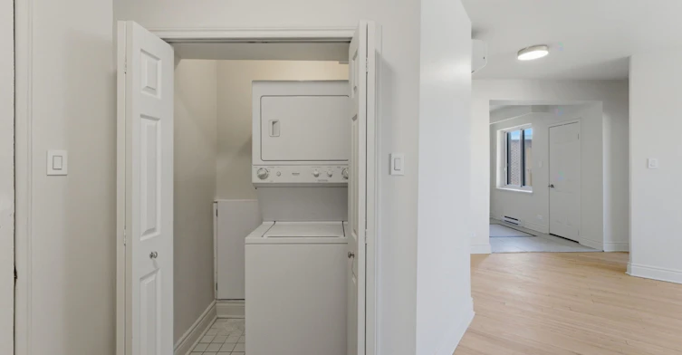323-575 Glengarry Avenue, Mont-Royal, QC, H3R 1B3 - 7