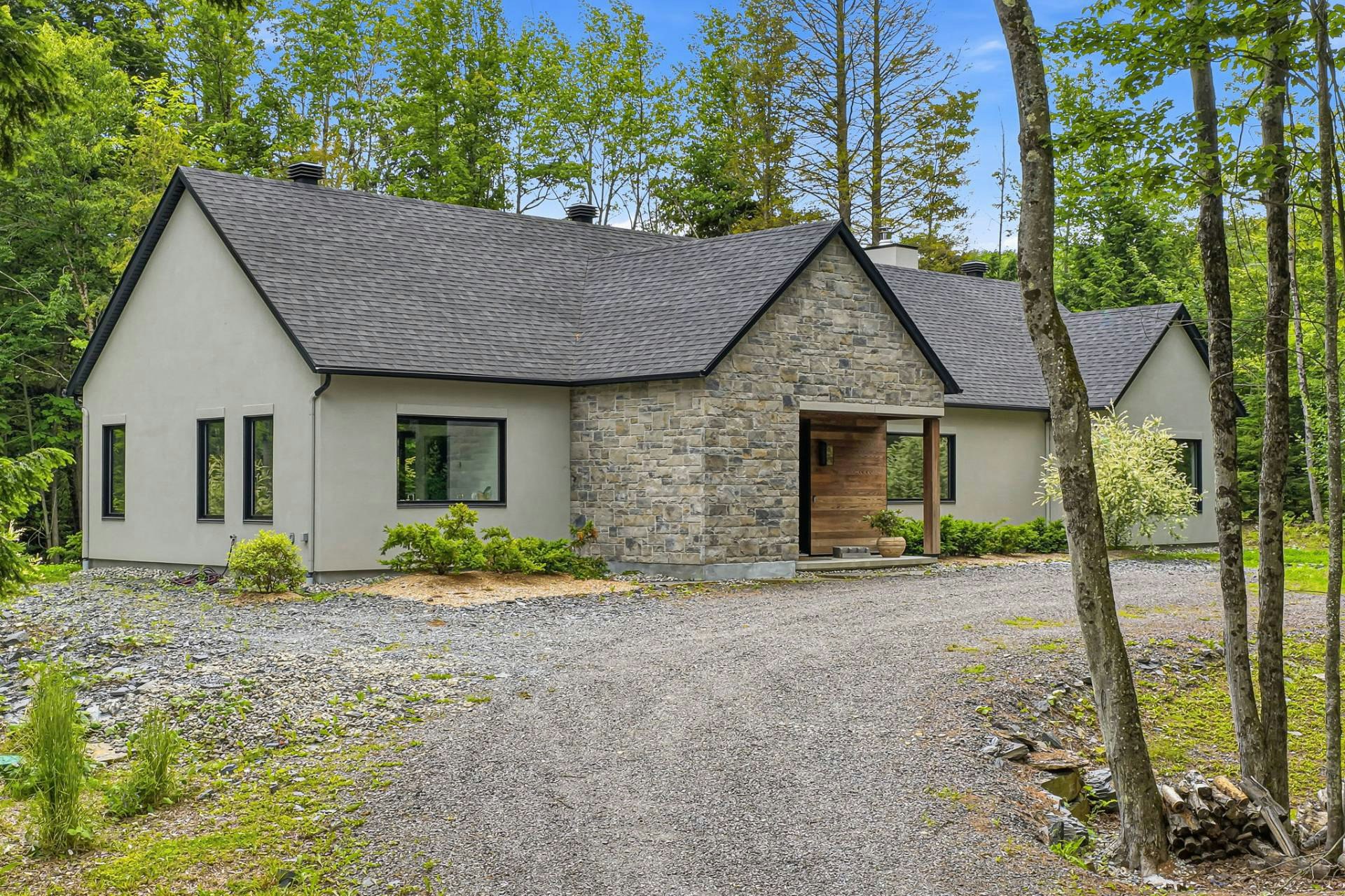 5 Du Grand Ch Pic, Austin, QC, J0B 1B0