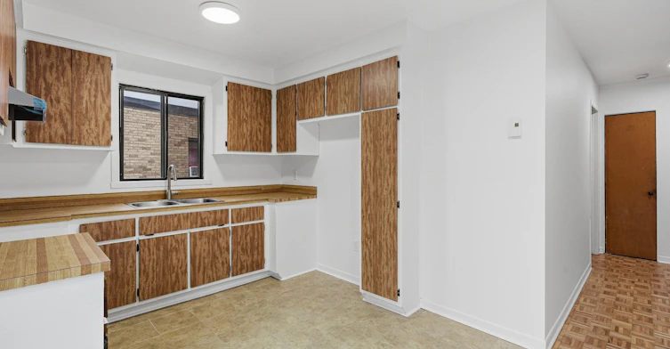 10382 Marcelin Wilson Avenue, Montréal, QC, H4N 2X3 - 17