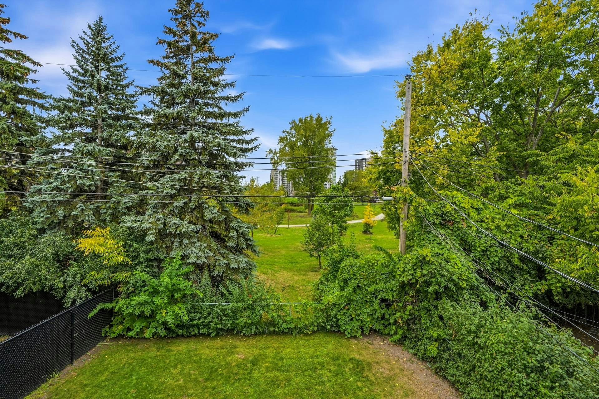10382 Marcelin Wilson Avenue, Montréal, QC, H4N 2X3 - 10