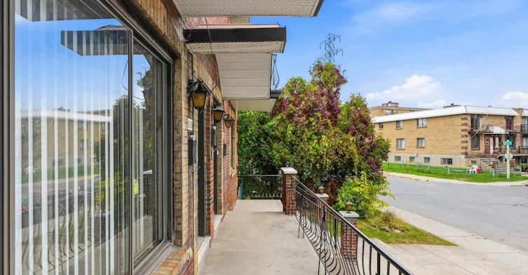 10382 Marcelin Wilson Avenue, Montréal, QC, H4N 2X3 - 16