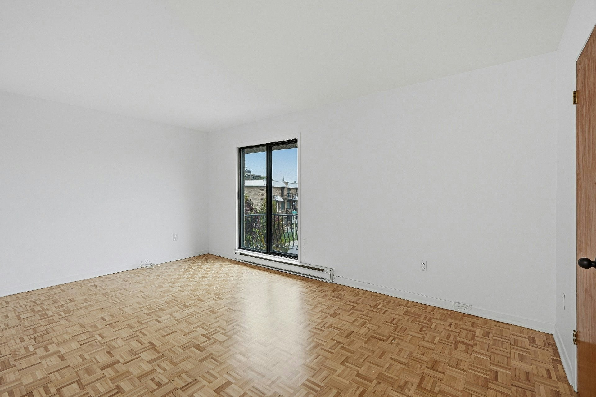 10382 Marcelin Wilson Avenue, Montréal, QC, H4N 2X3 - 5