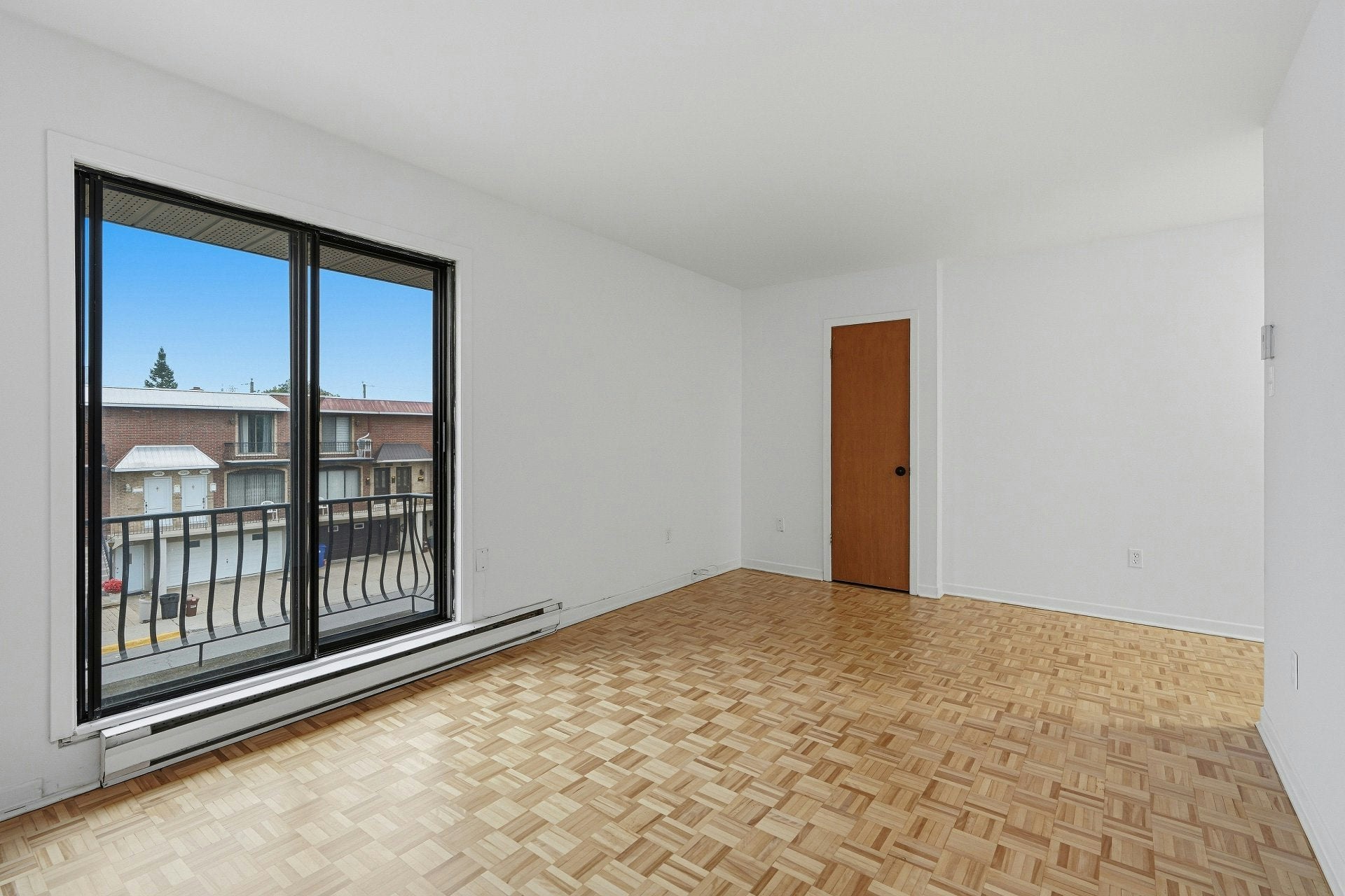 10382 Marcelin Wilson Avenue, Montréal, QC, H4N 2X3 - 4