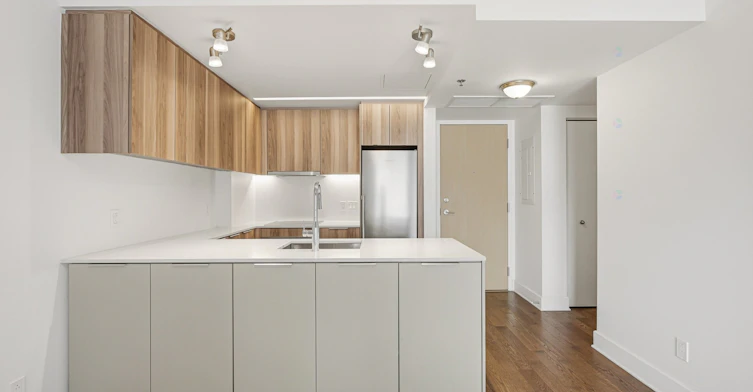 412-101 Peel Rue, Montréal, QC, H3C 0Y1