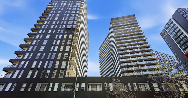 412-101 Peel Rue, Montréal, QC, H3C 0Y1 - 3